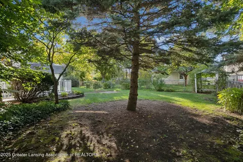 Exterior - 502 E Mcconnell St, Saint Johns, MI 48879 photo 3 of 10