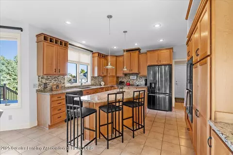 Kitchen - 11701 Hidden Ridge Dr, Dewitt, MI 48820 photo 1 of 4