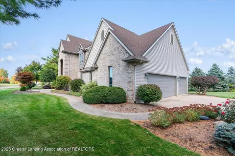 Exterior - 11701 Hidden Ridge Dr, Dewitt, MI 48820 photo 3 of 12