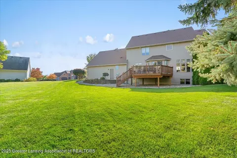 Exterior - 11701 Hidden Ridge Dr, Dewitt, MI 48820 photo 10 of 12