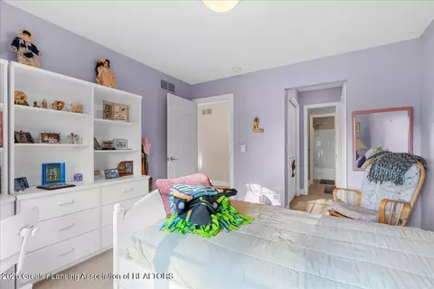 Bedroom - 11701 Hidden Ridge Dr, Dewitt, MI 48820 photo 2 of 7