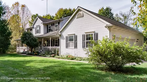 5525 N Williamston Rd, Williamston, MI 48895