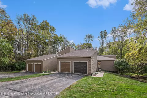 5632 Deville Ct #80, East Lansing, MI 48823