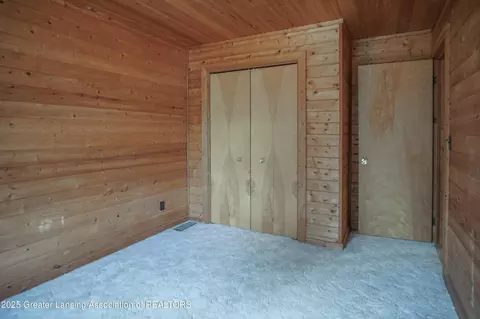 Bedroom - 9515 W Moss Rd, Fowler, MI 48835 photo 6 of 9