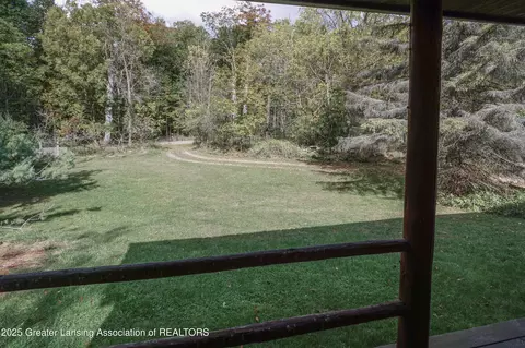 Exterior - 9515 W Moss Rd, Fowler, MI 48835 photo 6 of 8
