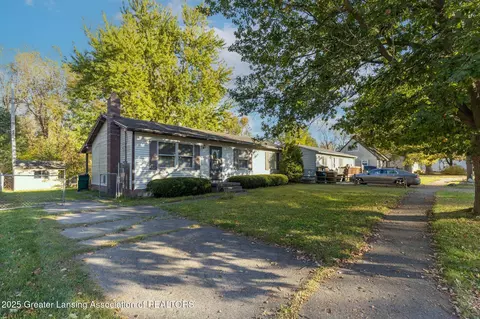 6955 Richard Rd, Lansing, MI 48911