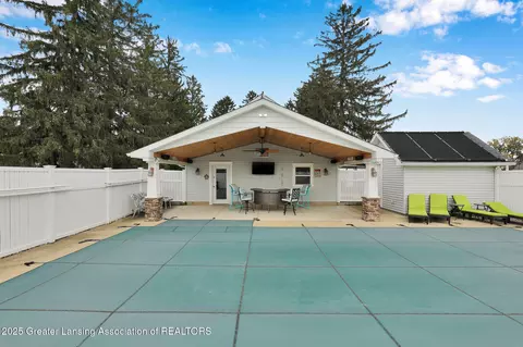 214 E Main St, Westphalia, MI 48894 photo 46