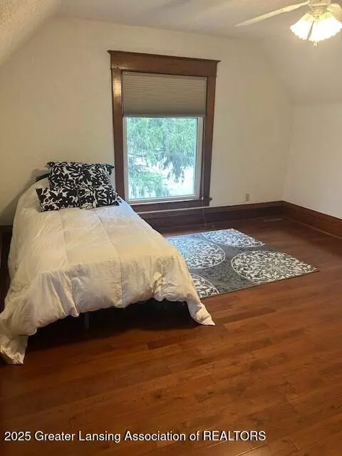 214 E Main St, Westphalia, MI 48894 photo 27