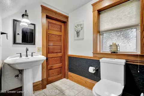 214 E Main St, Westphalia, MI 48894 photo 22