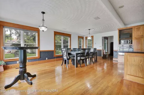 214 E Main St, Westphalia, MI 48894 photo 16