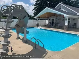 214 E Main St, Westphalia, MI 48894 photo 41