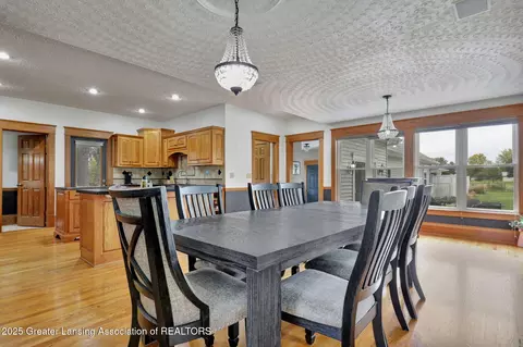 214 E Main St, Westphalia, MI 48894 photo 12