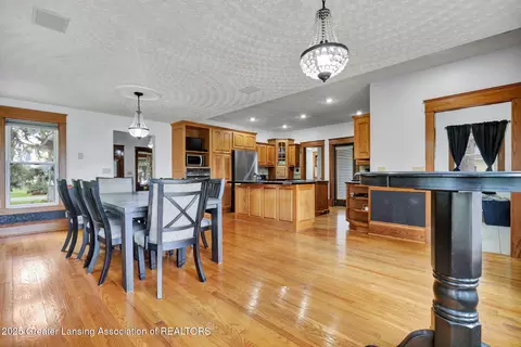 214 E Main St, Westphalia, MI 48894 photo 15