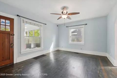 415 W Washington St, Dewitt, MI 48820 photo 7