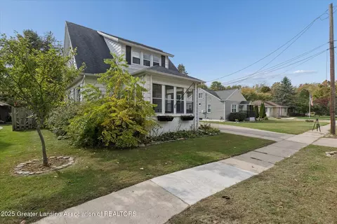 415 W Washington St, Dewitt, MI 48820 photo 2