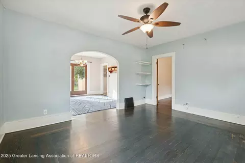 415 W Washington St, Dewitt, MI 48820 photo 5