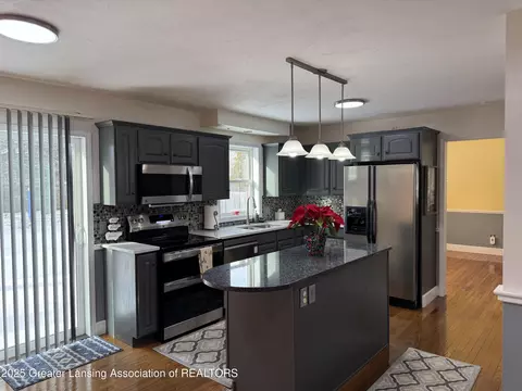 1092 Brookside Dr, Grand Ledge, MI 48837 photo 20