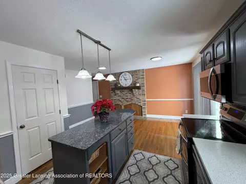1092 Brookside Dr, Grand Ledge, MI 48837 photo 21