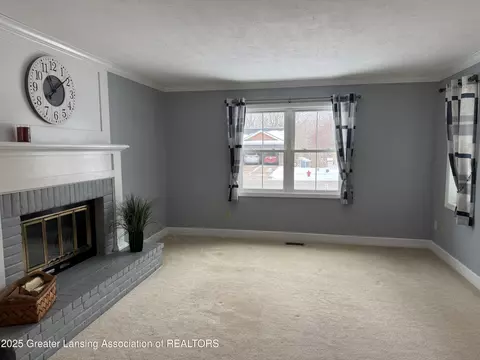 1092 Brookside Dr, Grand Ledge, MI 48837 photo 3