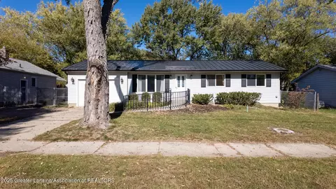 1500 Pierce Rd, Lansing, MI 48910