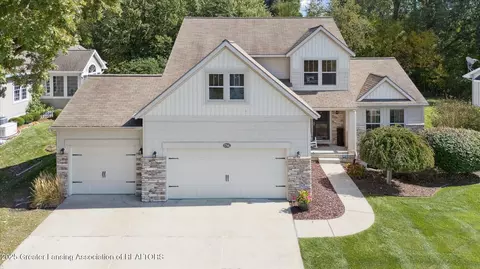1756 Yosemite Dr, Lansing, MI 48917
