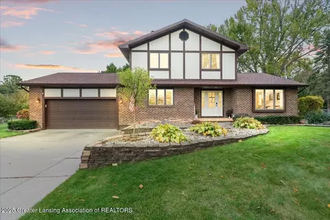12108 Madonna Dr, Lansing, MI 48917