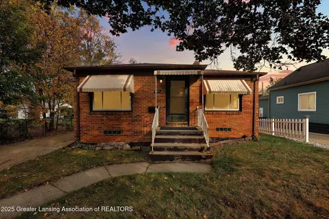 2011 Clifton Ave, Lansing, MI 48910