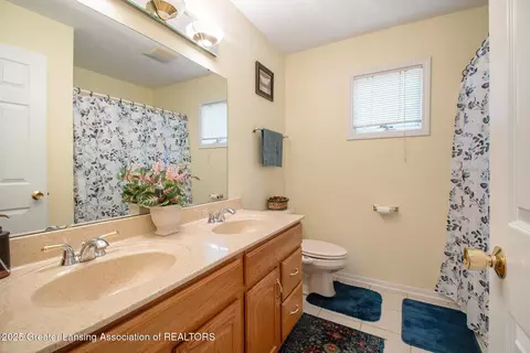 938 Durango Dr, Lansing, MI 48917 photo 18