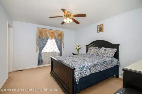 938 Durango Dr, Lansing, MI 48917 photo 15