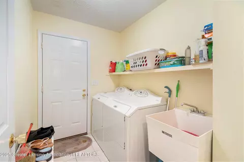 938 Durango Dr, Lansing, MI 48917 photo 14