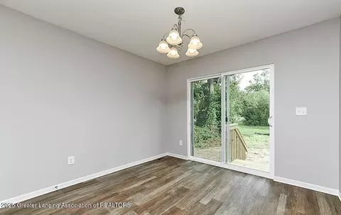 Dining - 5 Main, Owosso, MI 48867 photo 2 of 2