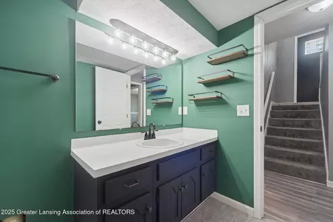 Bath - 13536 Main St, Bath, MI 48808 photo 4 of 4
