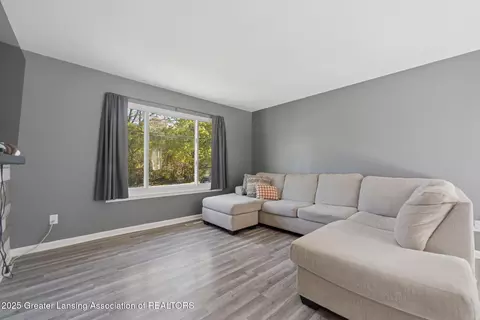 Living - 13536 Main St, Bath, MI 48808 photo 3 of 3
