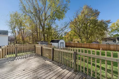 Exterior - 13536 Main St, Bath, MI 48808 photo 2 of 5