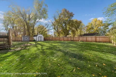 Exterior - 13536 Main St, Bath, MI 48808 photo 5 of 5