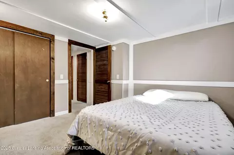Bedroom - 12735 Rambler Rd, Dewitt, MI 48820 photo 4 of 4