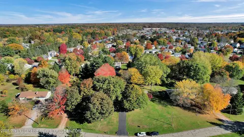 View/Area - 12735 Rambler Rd, Dewitt, MI 48820 photo 2 of 3