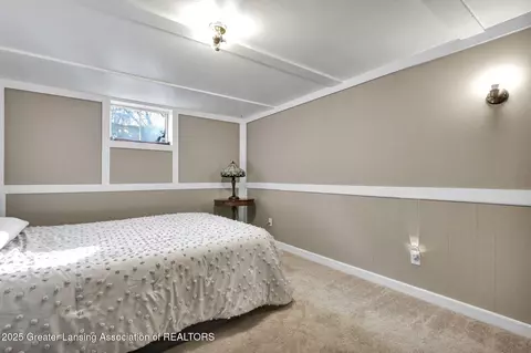 Bedroom - 12735 Rambler Rd, Dewitt, MI 48820 photo 3 of 4