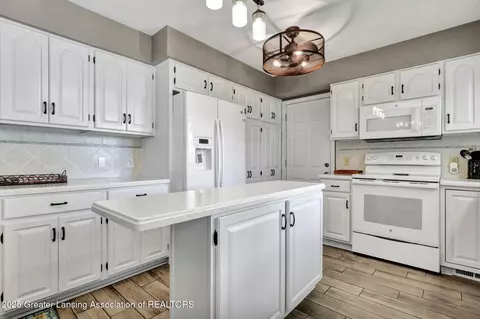 Kitchen - 12735 Rambler Rd, Dewitt, MI 48820 photo 2 of 4