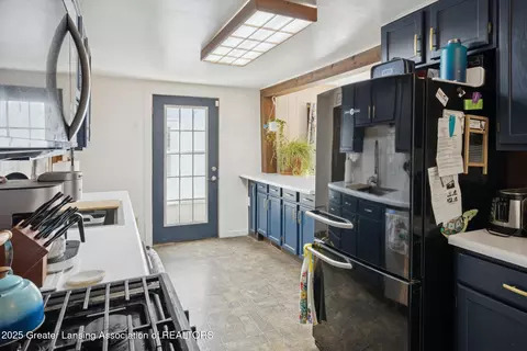 Kitchen - 230 W Washington St, Maple Rapids, MI 48853 photo 4 of 4