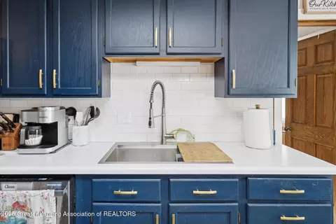 Kitchen - 230 W Washington St, Maple Rapids, MI 48853 photo 1 of 4