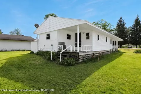 613 S Main St, Ovid, MI 48866
