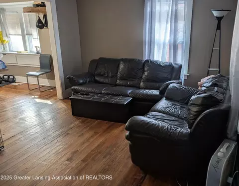 1614 Marcus St, Lansing, MI 48912 photo 3