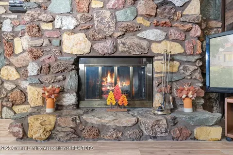 Other - 921 Dingwall Dr, Owosso, MI 48867 photo 7 of 10