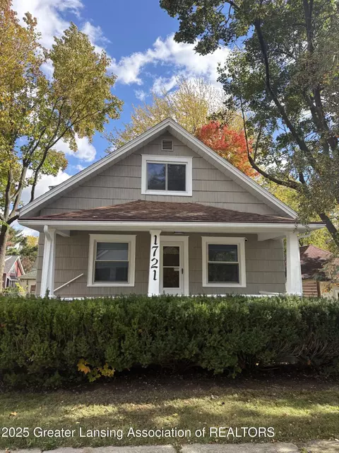 1721 Fletcher St, Lansing, MI 48910