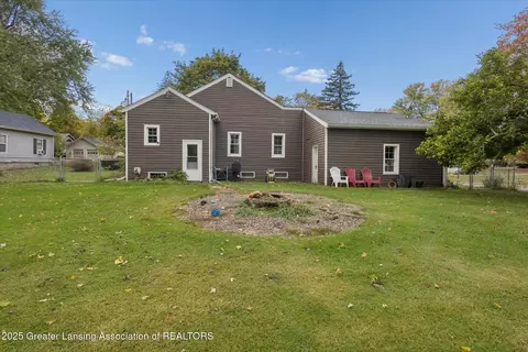 Exterior - 327 Steele St, Mason, MI 48854 photo 5 of 6
