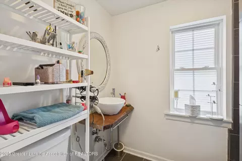 Bath - 327 Steele St, Mason, MI 48854 photo 2 of 2