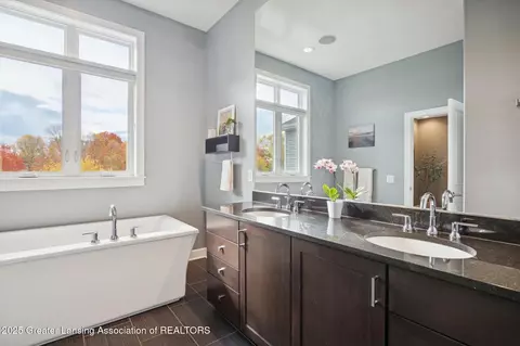 Bath - 411 Bubbling Spring Ct, Mason, MI 48854 photo 2 of 6