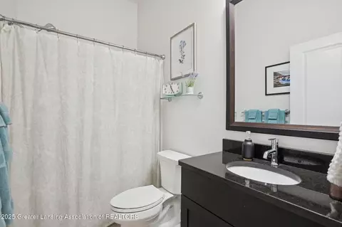 Bath - 411 Bubbling Spring Ct, Mason, MI 48854 photo 3 of 6