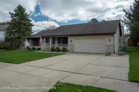 5918 Eagles Way, Haslett, MI 48840 photo 4